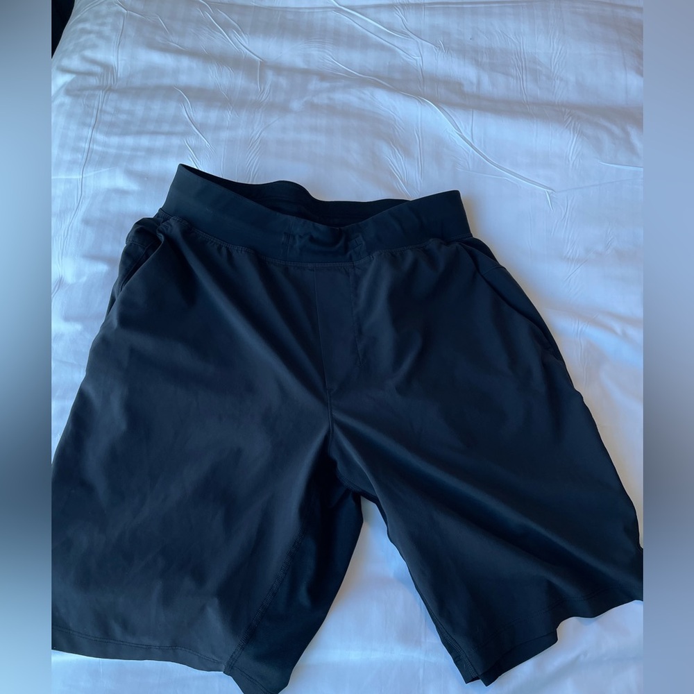 Lululemon Men's Black Athletic Shorts
